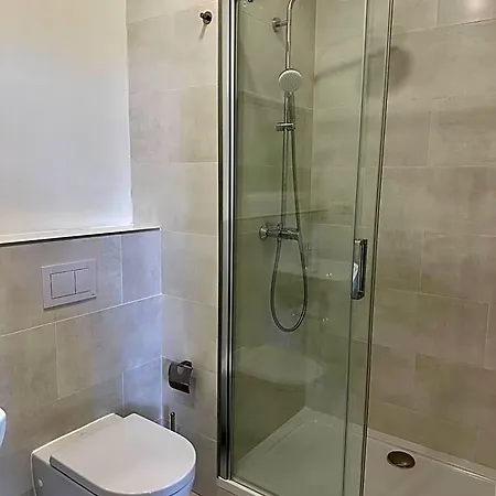 Zamek Jenisovice Hotel 3*